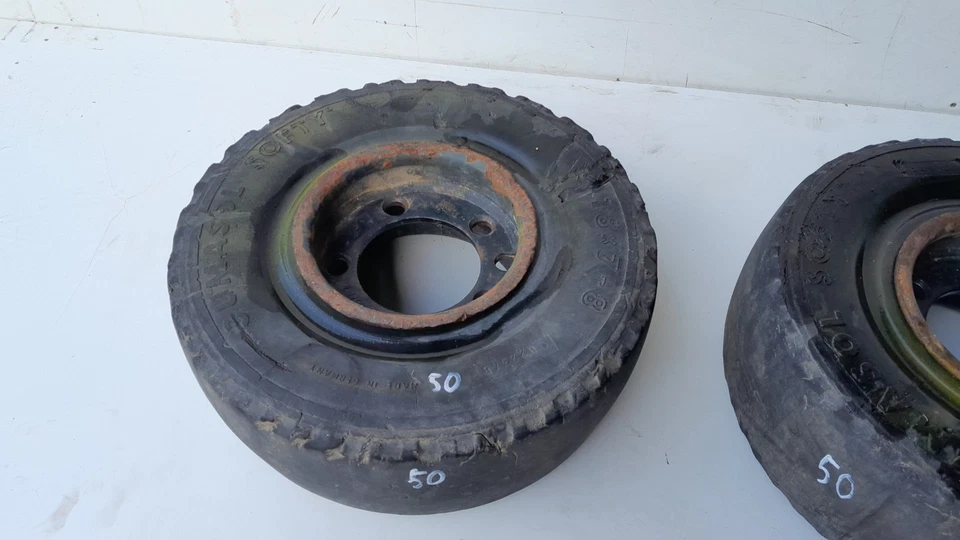 50) Satz 2 Stück  Staplerreifen Vollgummireifen  18x7-8  inkl. Felge - Bild 4 von 4