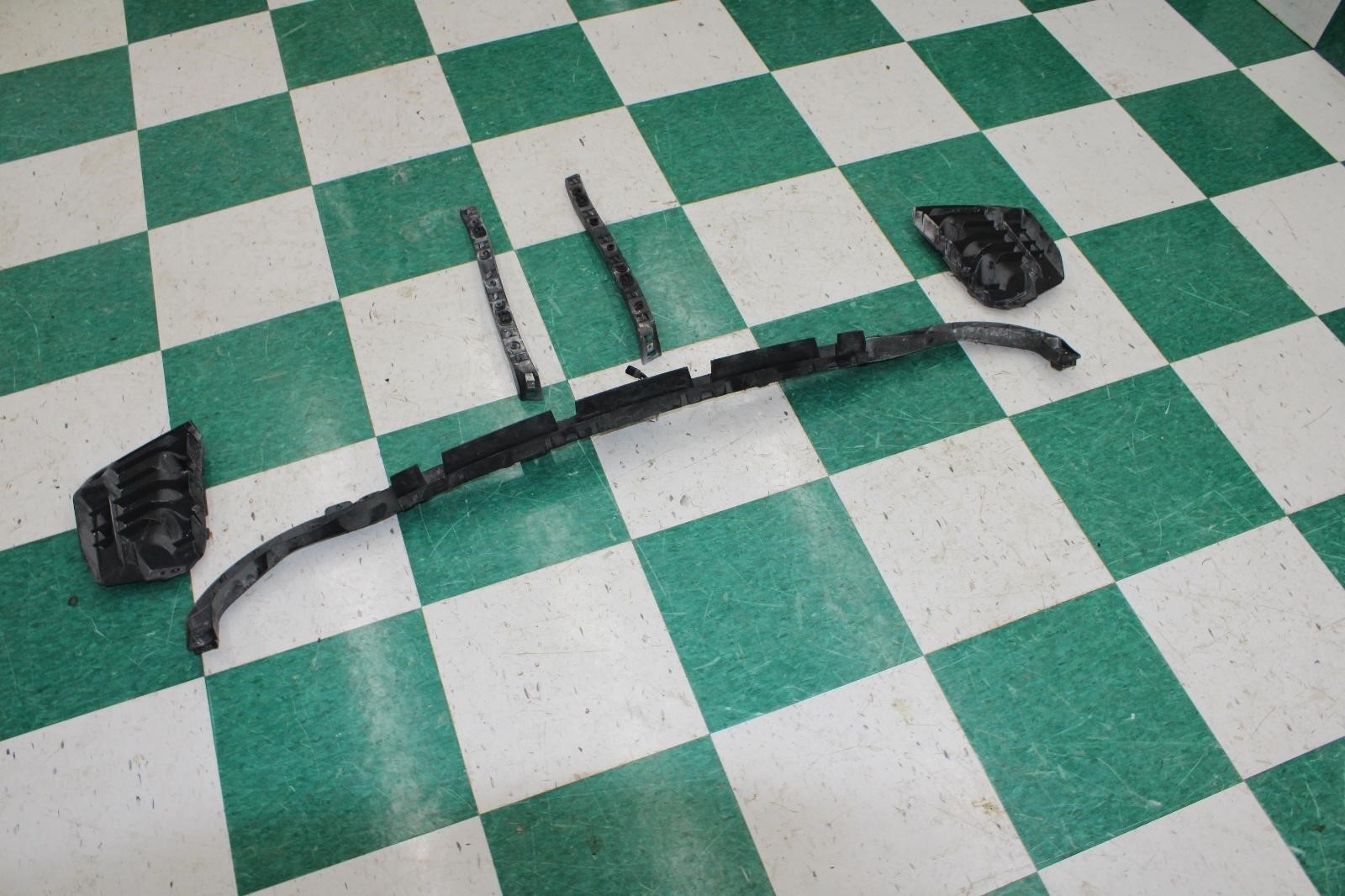 Maserati Ghibli 2014-2017 Rear Left Bumper brackets 3 pcs