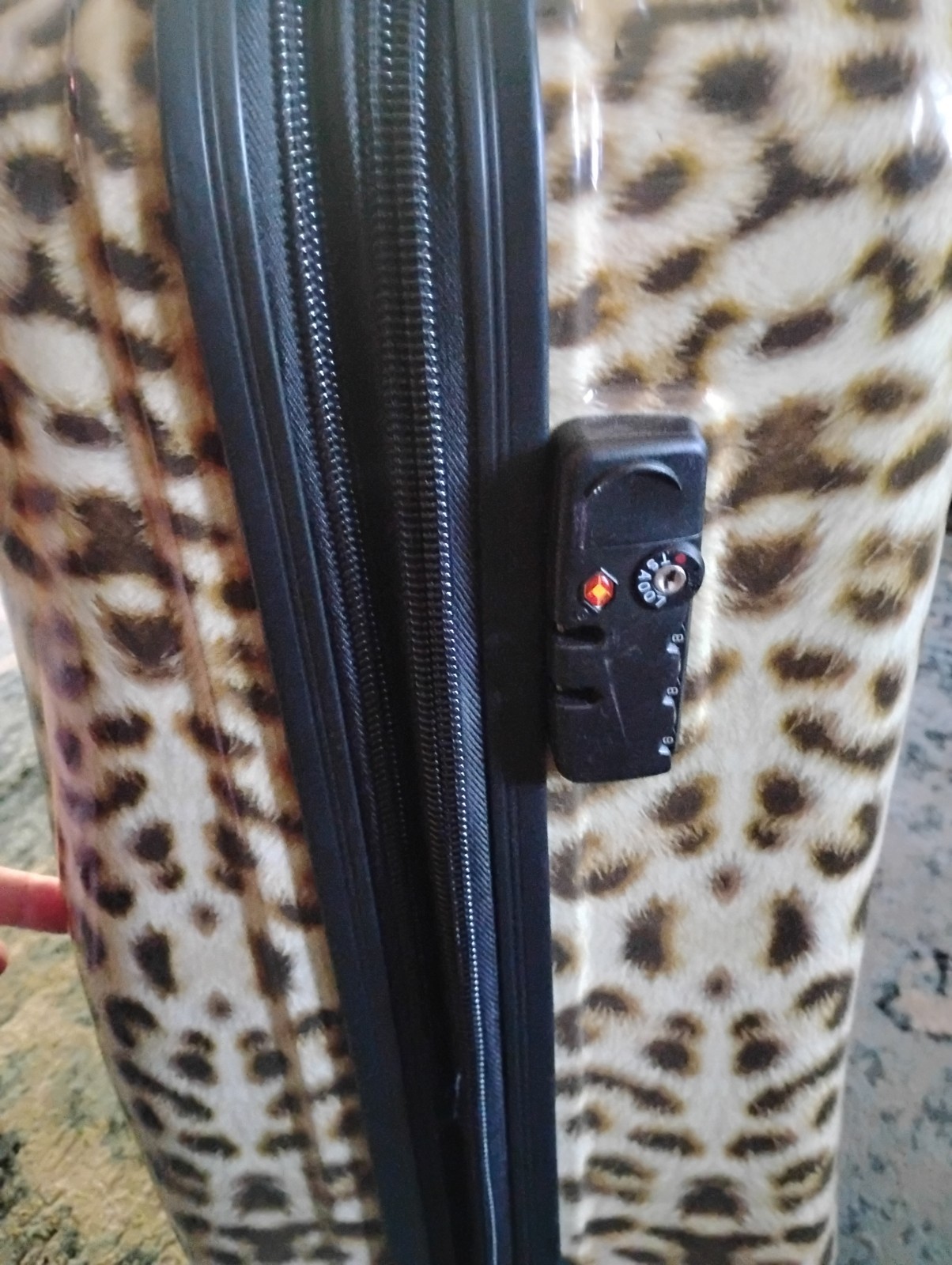 HEYS LEOPARD PRINT LUGGAGE PO - BUY 2 PIECE SET (21” & 26") OR PICK 21” OR 26"