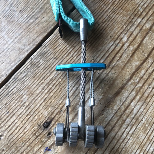 Wild Country Friend England Climbing Cam Rock w/ Strap - Picture 4 of 10