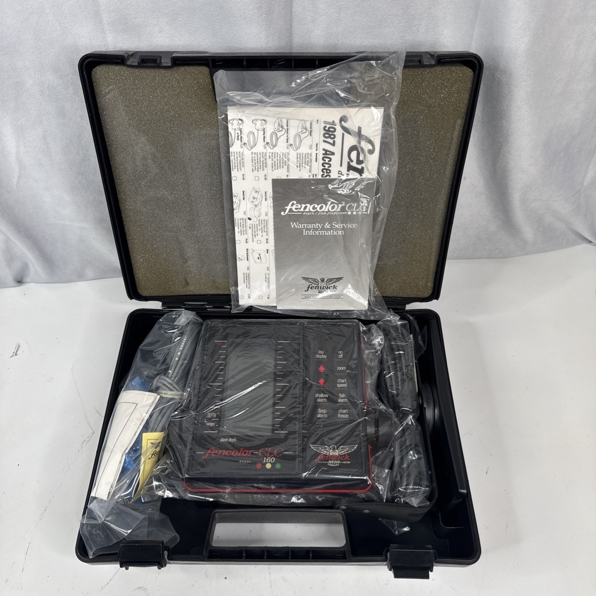 fe2 black box fish finder FF-918N2 LUCKY 2-in-1 100m(Wired) / 60m(Wireless) Depth Sounder Fishfinder Fish Detector Update of Bottom Contour Fish depth location in units or in specific depth figures 8 Furuno TZT2BB NavNet TZtouch2 Black
