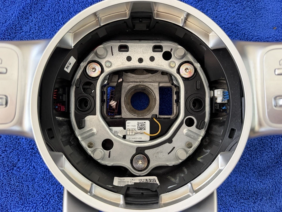 Mercedes Benz OEM Sport AMG Steering Wheel C, E, GLC, GLE, GLS upgrade MB - Image 2 of 3