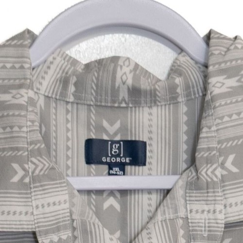 Camisa George Para Hombres Abotonada Manga Corta Talla 2XL Gris Estampado Azteca Ligera - Imagen 2 de 9