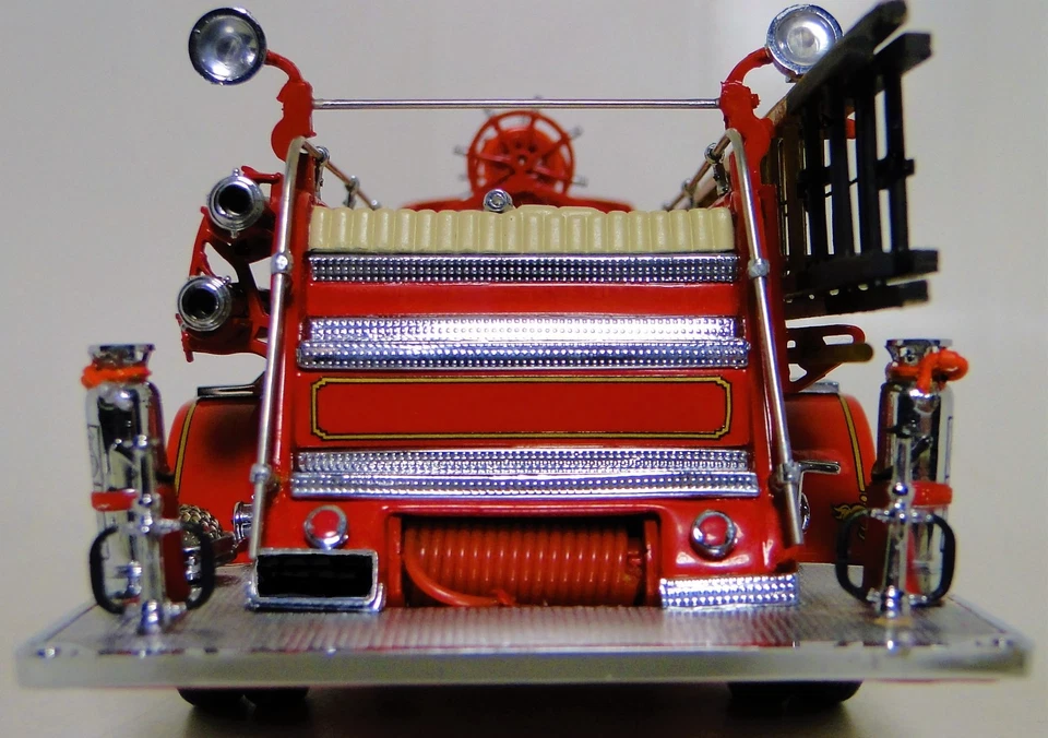 Camión de Bomberos Antiguo Rojo Clásico De Colección Metal Dream Model Car Pickup Promo Foto 3 de 4