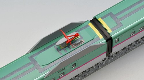 Tomix 98498 JR E5 Series Tohoku/Hokkaido Shinkansen (Hayabusa) Add-On (N) - Picture 4 of 4