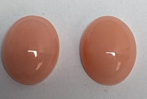 2 Cabochons Angelskin Coral 10/8mm 5 Carats Old Stock 1950’s #190