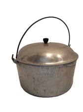Vtg MAJESTIC COOKWARE  Aluminum Dutch Oven/Kettle With Lid & Bail Handle 5-Qt