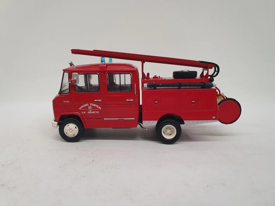1/43 MERCEDES-BENZ L 408 CV CAMIÓN DE BOMBEROS POMPIERS EN BLISTER SIN SCHUCO SIN ALERTA Foto 2 de 4