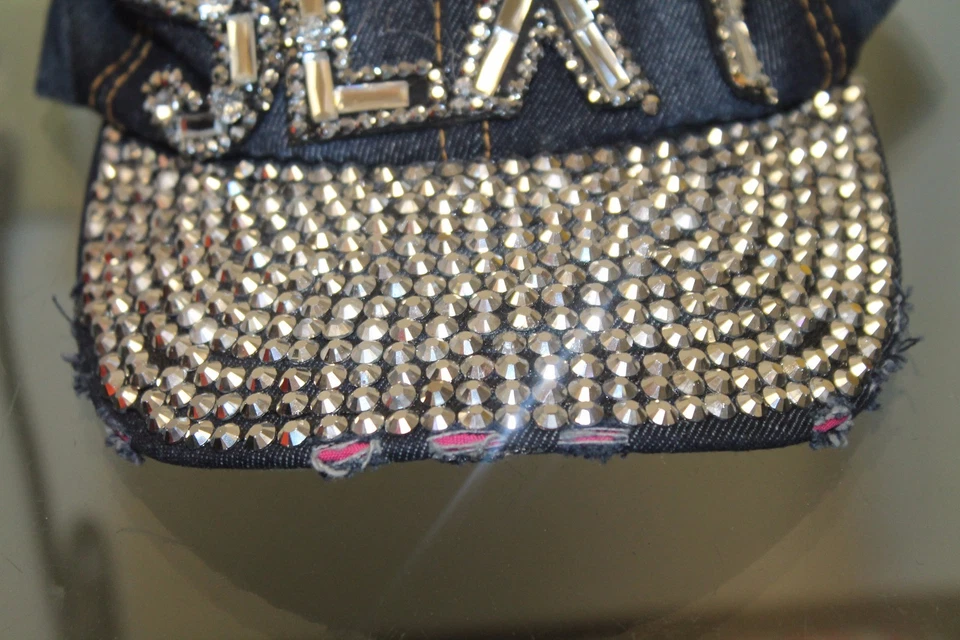 Boné Bejeweled Sexy Chapéu Unissex Rocker Studded Bling Tamanho Único Compatível com Todo Preto - Imagem 2 de 3