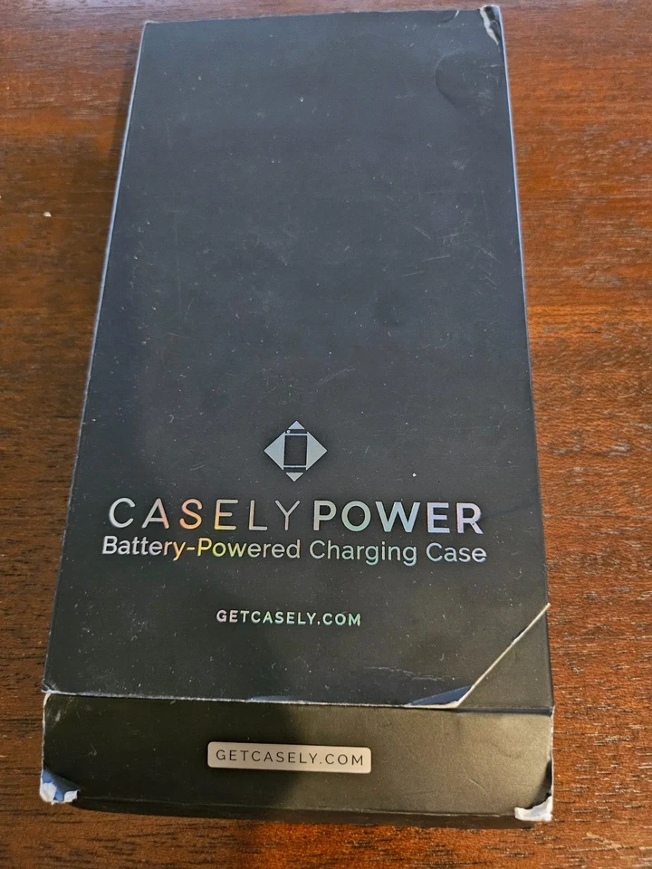 Capa de carregamento Casely iPhone XR branca com margaridas nova caixa aberta - Imagem 4 de 4