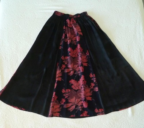 Maxi Falda Completa Tienda Ho Negra Rosa Ciruela Floral Rayón Bordado Cachimba OS USADA EN EXCELENTE ESTADO - Imagen 4 de 12
