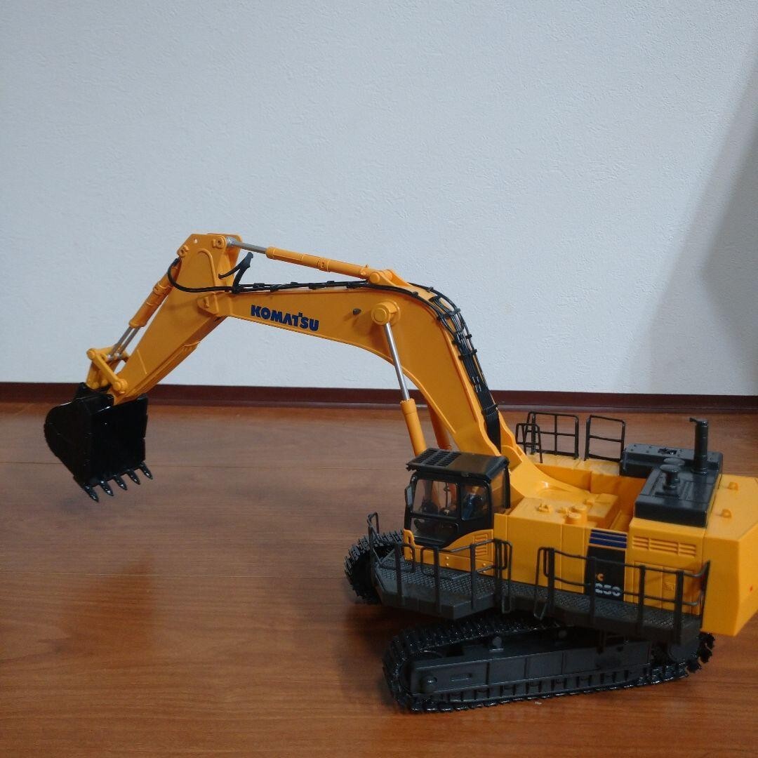KOMATSU PC1250-8 ラジコン KOMATSU PC1250-8 HG R/C 1/50 Hydraulic Excavator Kyosho EGG
