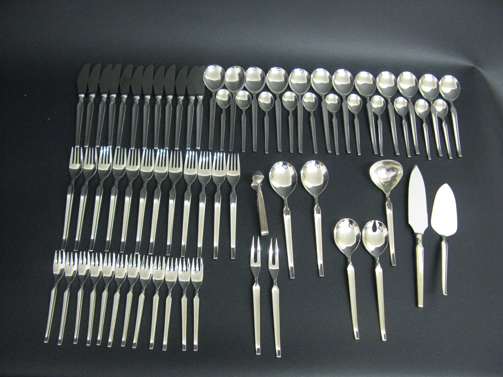 Nica elegantes Silberbesteck Art-Deko-Stil 12 Personen 69 Teile