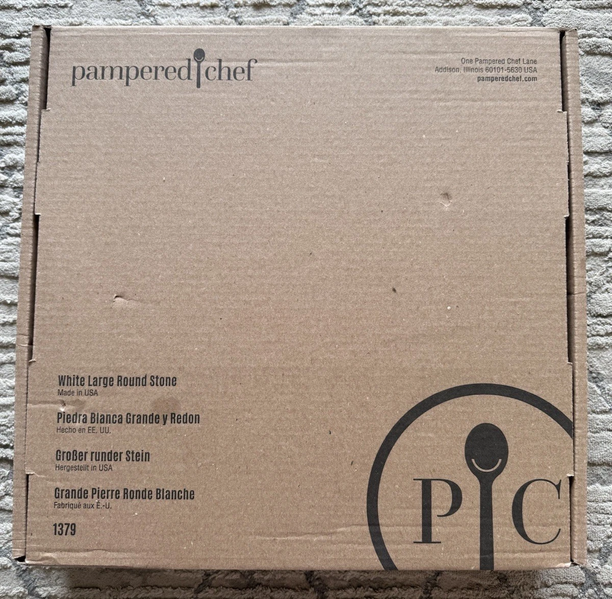 Pampered Chef Round Baking Stone 15" Large 1379 Pizza Pan With Handles Brand New
Opens in a new wind