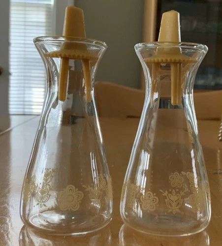 Vintage Clear Glass Pyrex Corelle Butterfly Gold Yellow Salt & Pepper Shakers