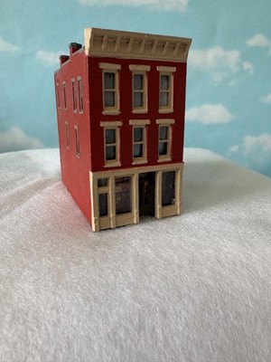 DPM #50100 - N Scale Building - Bruce's Bakery