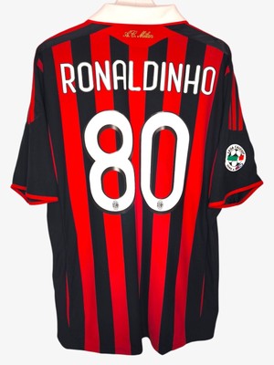 Milan 2009 – Ronaldinho – Historia de Camisetas