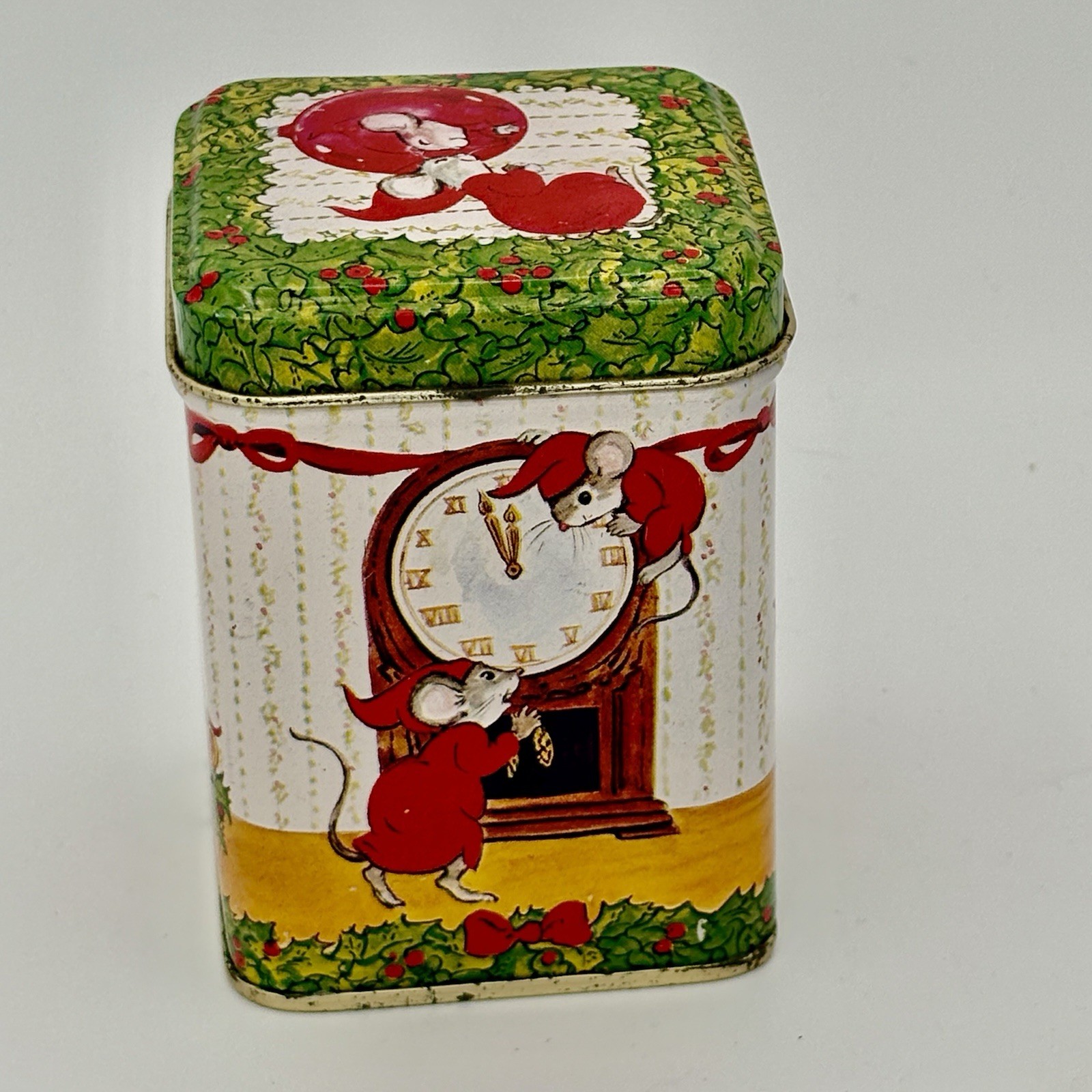 Vintage Jasco Christmas Mice Metal Tin Wicks ‘N Tins