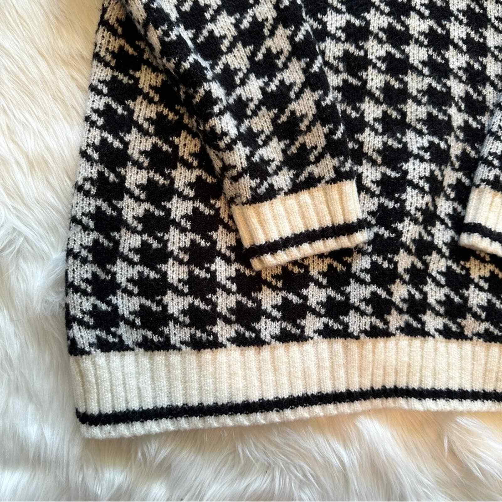 Torrid Houndstooth Pullover Crewneck Sweater Size… - image 5