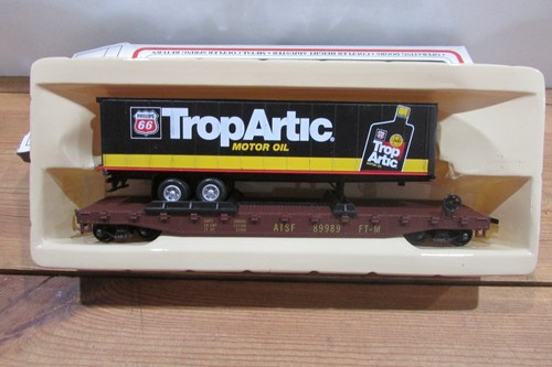 Modelo a escala HO Power 8359 ATSF coche plano #89989 con remolque de aceite de motor ático | Zustand: Used