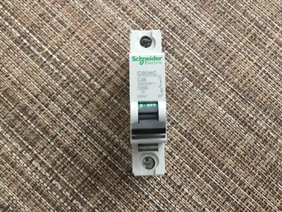 Schneider 25A MCB C25 C60HC Leitungsschutzschalter 25 Ampere Typ C 25647