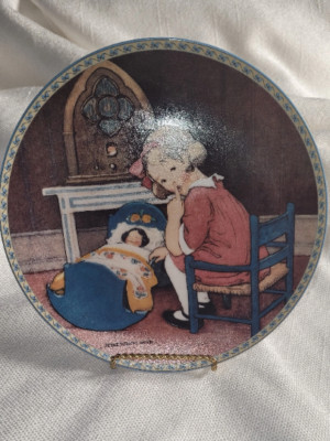 Hush Baby's Sleeping Limited Edition Hanging Plate by Jessie Willcox Smith