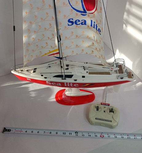 Golden Brite Sea Lite 37 RC Radio Controlled Sailboat Boat Tested Working - Picture 6 of 20