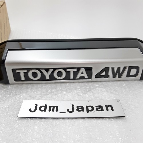 Toyota Land Cruiser 70 Series OEM License Plate Lamp Cover 81276-90K02 - Picture 4 of 10