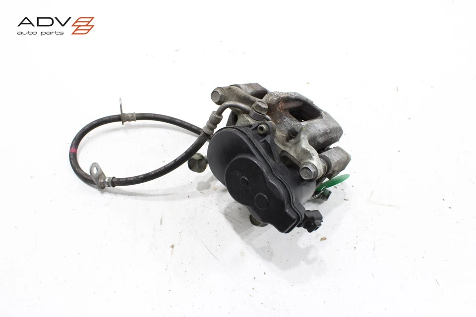 PINZA DE FRENO TRASERA DERECHA PASAJERO TOYOTA CROWN 2023-2025 OEM Foto 2 de 4