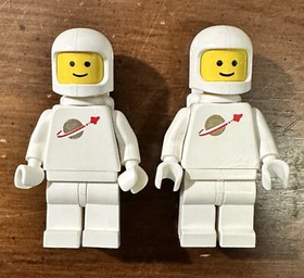 Vtg Lego Classic Space Mini Figures Set #6701 1983 - COMPLETE SET -
