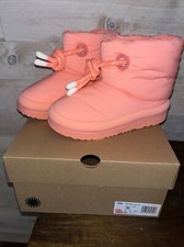 UGG KIDS CLASSIC MAXI SHORT PUFFER BOOTS - Sweetheart - US size 4 - New in Box
