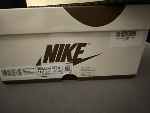 Travis Scott × Air Jordan 1 Low OG SP “Medium Olive” EU 44.5 DS, Original - Bild 6 von 7