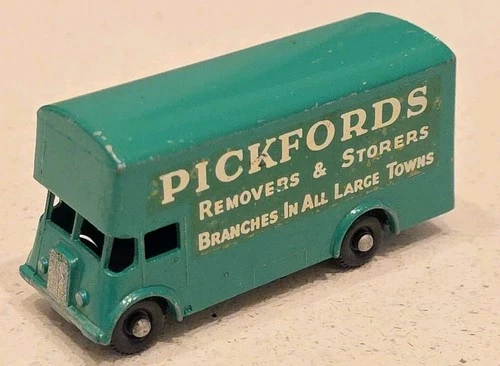 Matchbox Lesney #46 Pickfords Removers green Van Hub Black Wheels Exc Condition