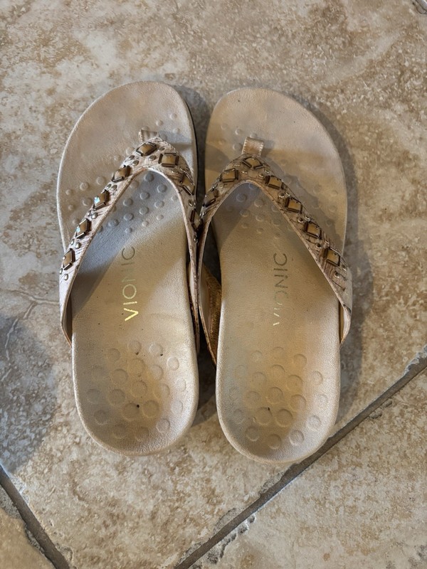 Vionic Tan Cork Mona Flip Flop Sandals Size 6