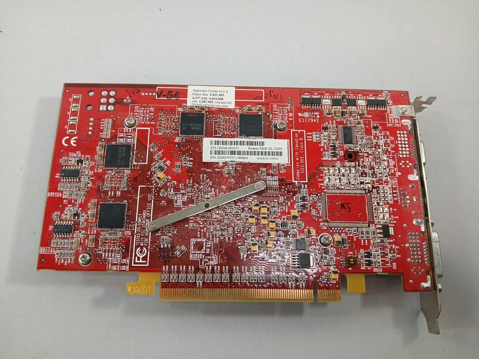 VINTAGE ATI RADEON X800 XL 256MB GDDR3 PCI EXPRESS Graphics Card - Image 3 of 4