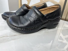 Bolo Shoes Womens 7.5 Slip On Wedge Clogs J00603 Black Leather Mules