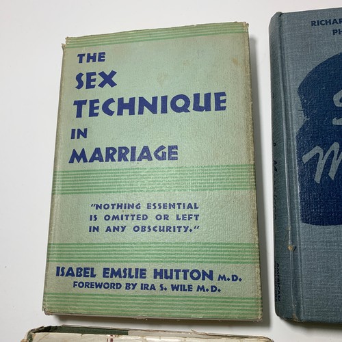 Lot of 6 Vintage 1940s Sex Instruction Books - Technique Illustration How-To - Picture 3 of 9