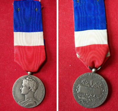 I18101 MÉDAILLE ARGENT Du Travail 20 Ans De Service En Argent Massif Cf