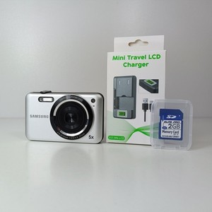 Samsung ES78 14.2MP Samsung Digital Camera With Battery, Charger, SD Card Kit