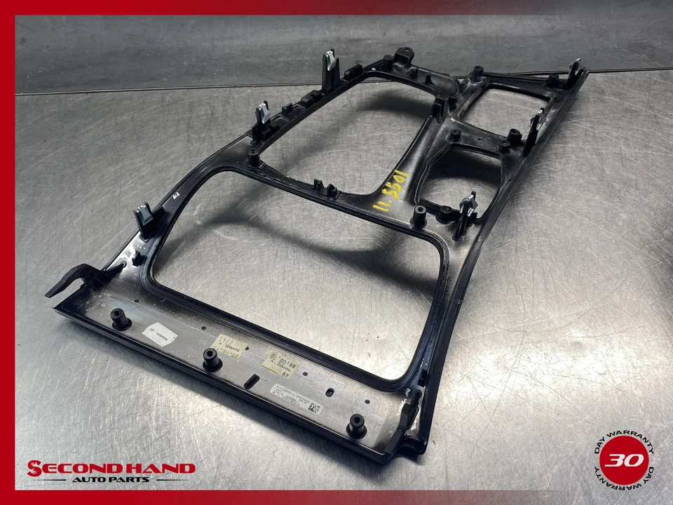 BMW F10 550i xDrive 2011-2016 consola central cubierta interior 9206389 OEM. Foto 4 de 4