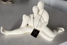 Royal Haeger White Popcorn Finish Sculpture Couple 18.5” X 8.5” Seated Embrace