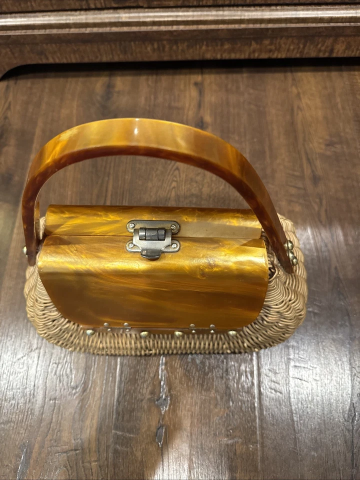 Винтажный плетеный Дамская сумка сумочка с мраморный коричневый Lucite ручки и отделка Гонконг - Изображение 3 из 4