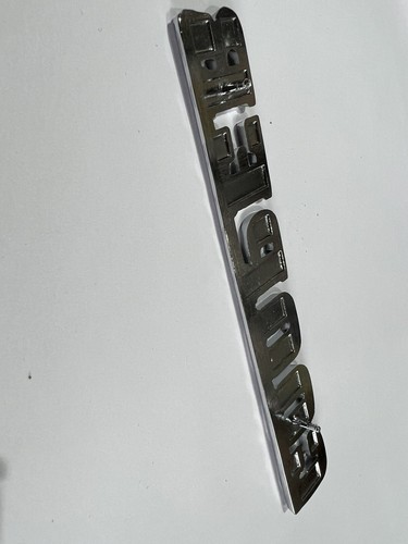 CLASSIC MINI - COOPER BOOTLID BADGE - DAH100950MMM - Picture 2 of 3