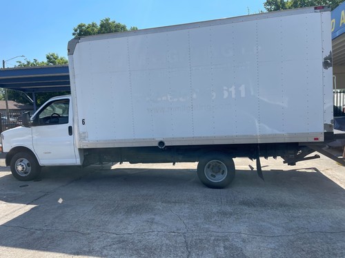 2013 Chevrolet Express 3500 2dr 177 in. WB Cutaway Chassis w/ 1WT