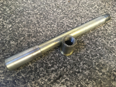 Ducati 900SS 750SS Vergaser Vorderradspindel + Gabelhalter Mutter 91-98