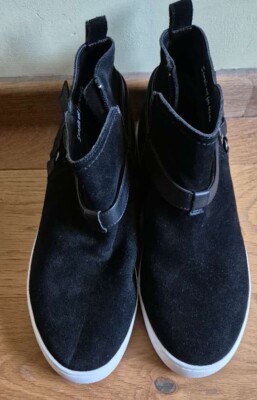 Vionic Splendid Mitzi Black Suede Ankle Boots With Arch Support