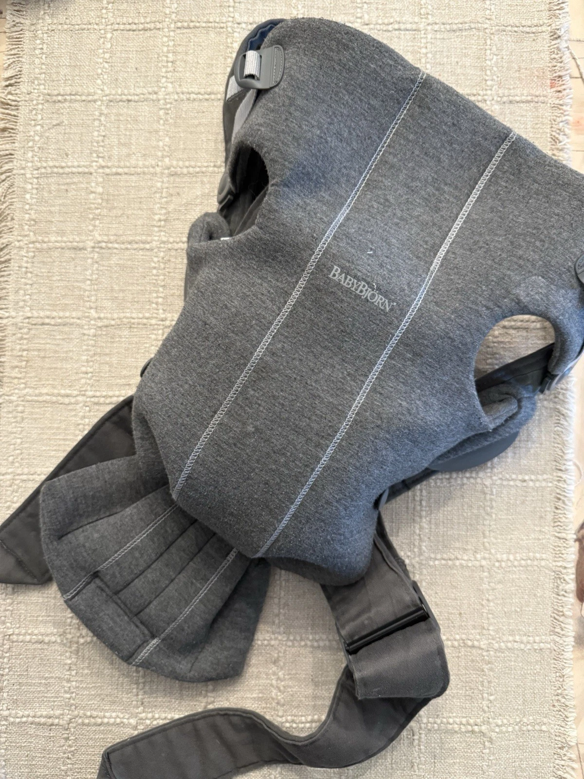 BabyBjörn Mini Baby Carrier Light Gray 3D Jersey 7-25 LBS