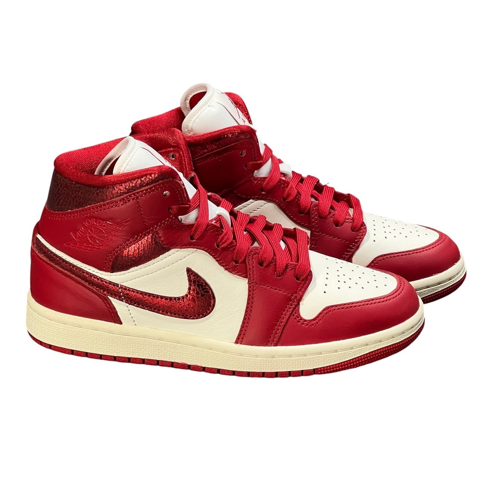 NEW Nike Jordan 1 Mid SE Wmns 7 / 5.5Y Sail Varsity Team Red Sneakers HJ9337-106