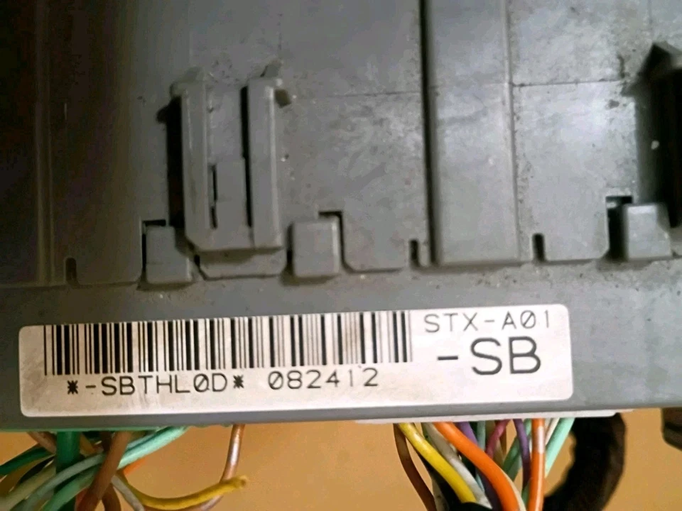 Caja de fusibles debajo del tablero Acura MDX 2007-2013 P/N STX-A01-SB Foto 2 de 4