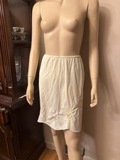 Vintage 1970s Ivory Nylon Short Half Slip Embroidered Flowers Womens Small